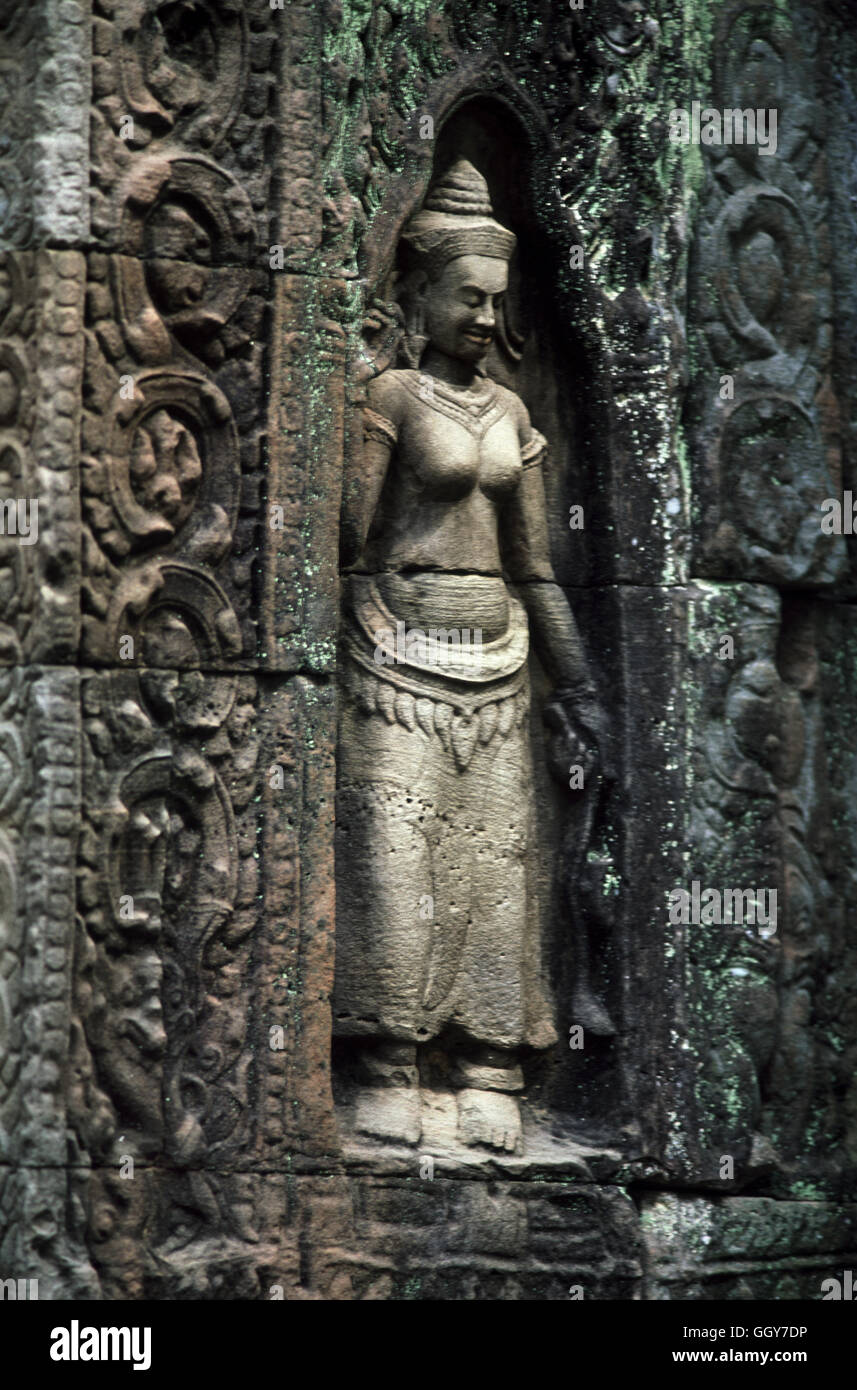 - Apsara divinidad femenina figura en la pared de Prasat Ta Som templo de Angkor Wat, Camboya. Foto de stock
