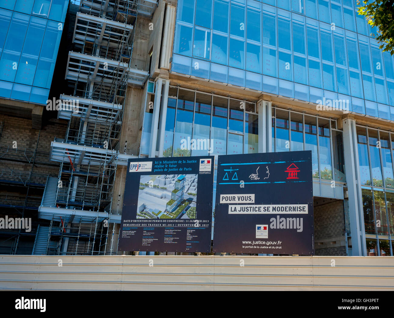 París, Francia, el sitio de construcción, el nuevo edificio del