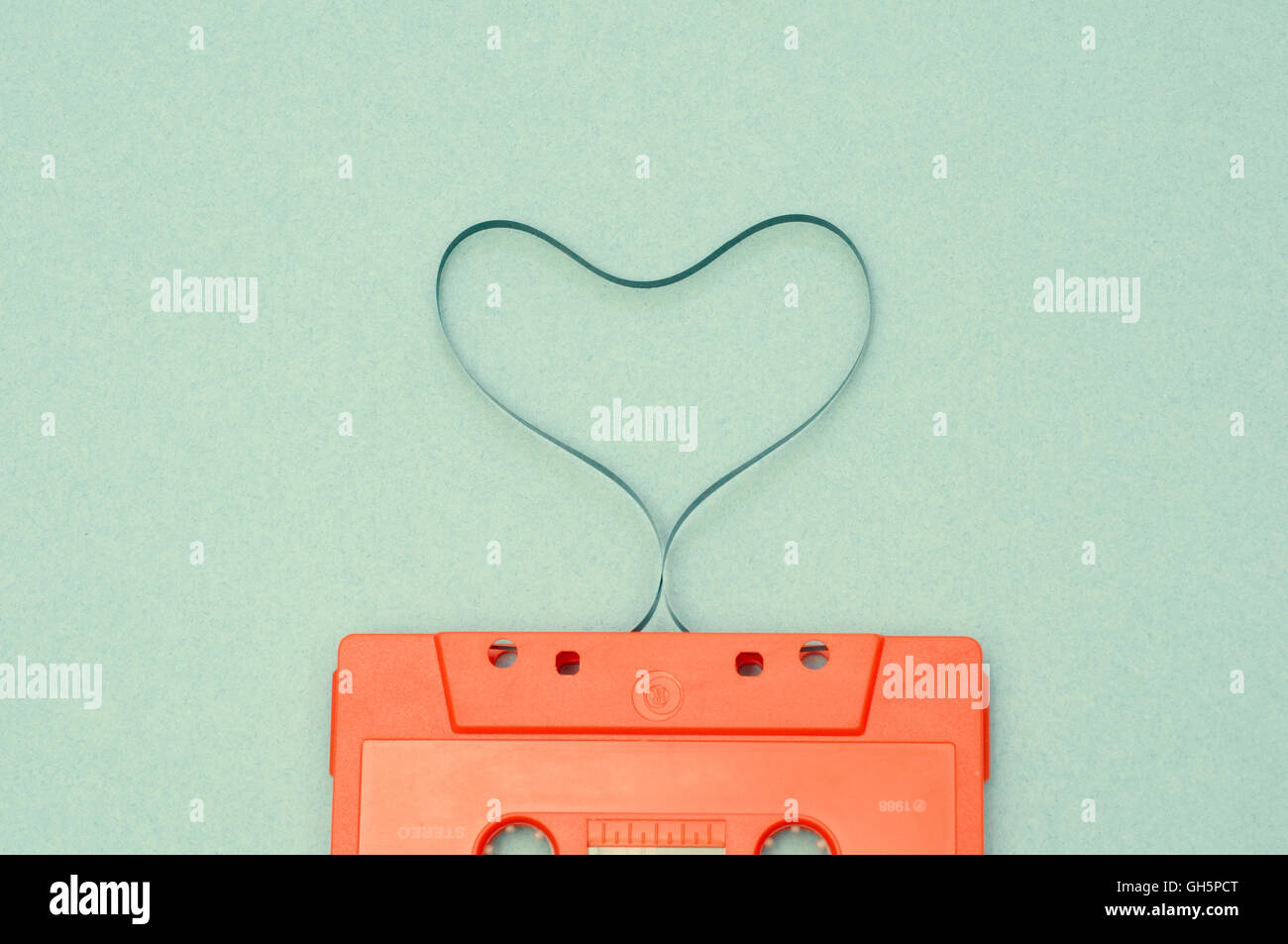Cinta de audio en forma de corazón Foto de stock