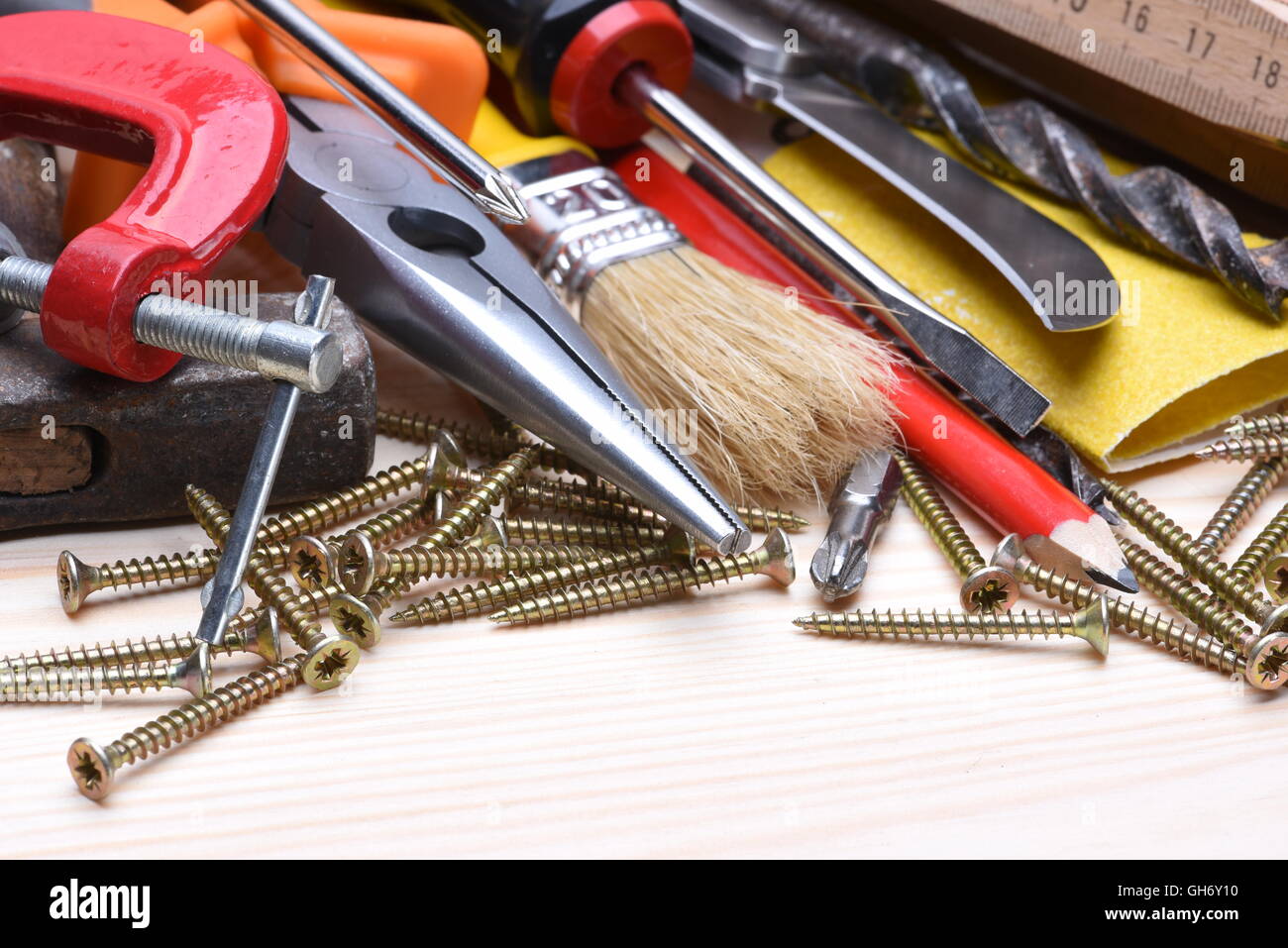 Conjunto de herramientas de trabajo en madera Foto de stock