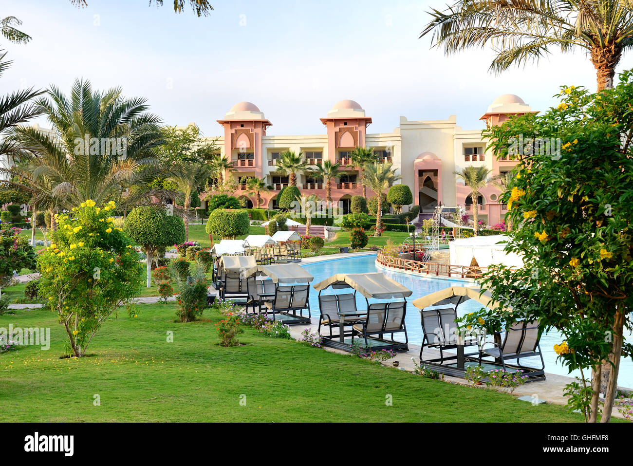 La piscina de hotel de lujo, Hurghada, Egipto Foto de stock