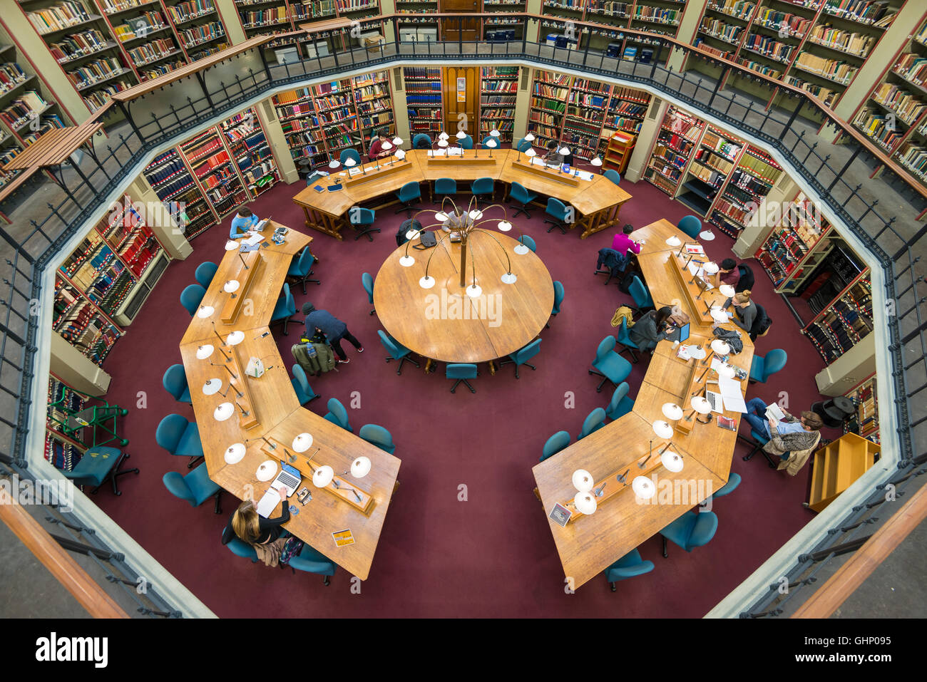 Abovedada de sala de lectura, biblioteca Maughan, King's College London, Londres, Reino Unido Foto de stock