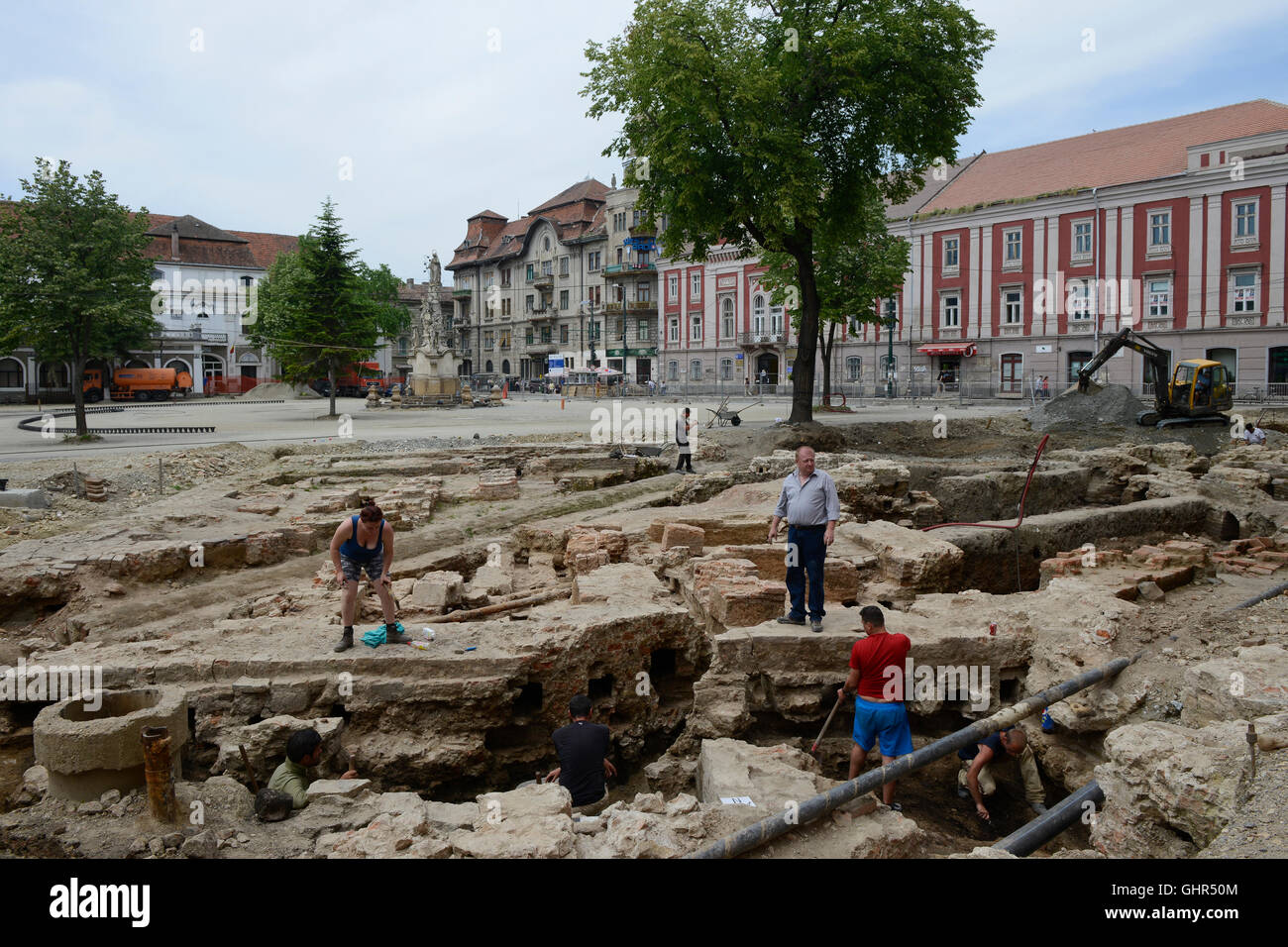 Rumania Banat, Timisoara, ciudad vieja, excavación arqueológica / RUMAENIEN Banat Temeswar, archaeologische Ausgrabungen in der Altstadt Foto de stock