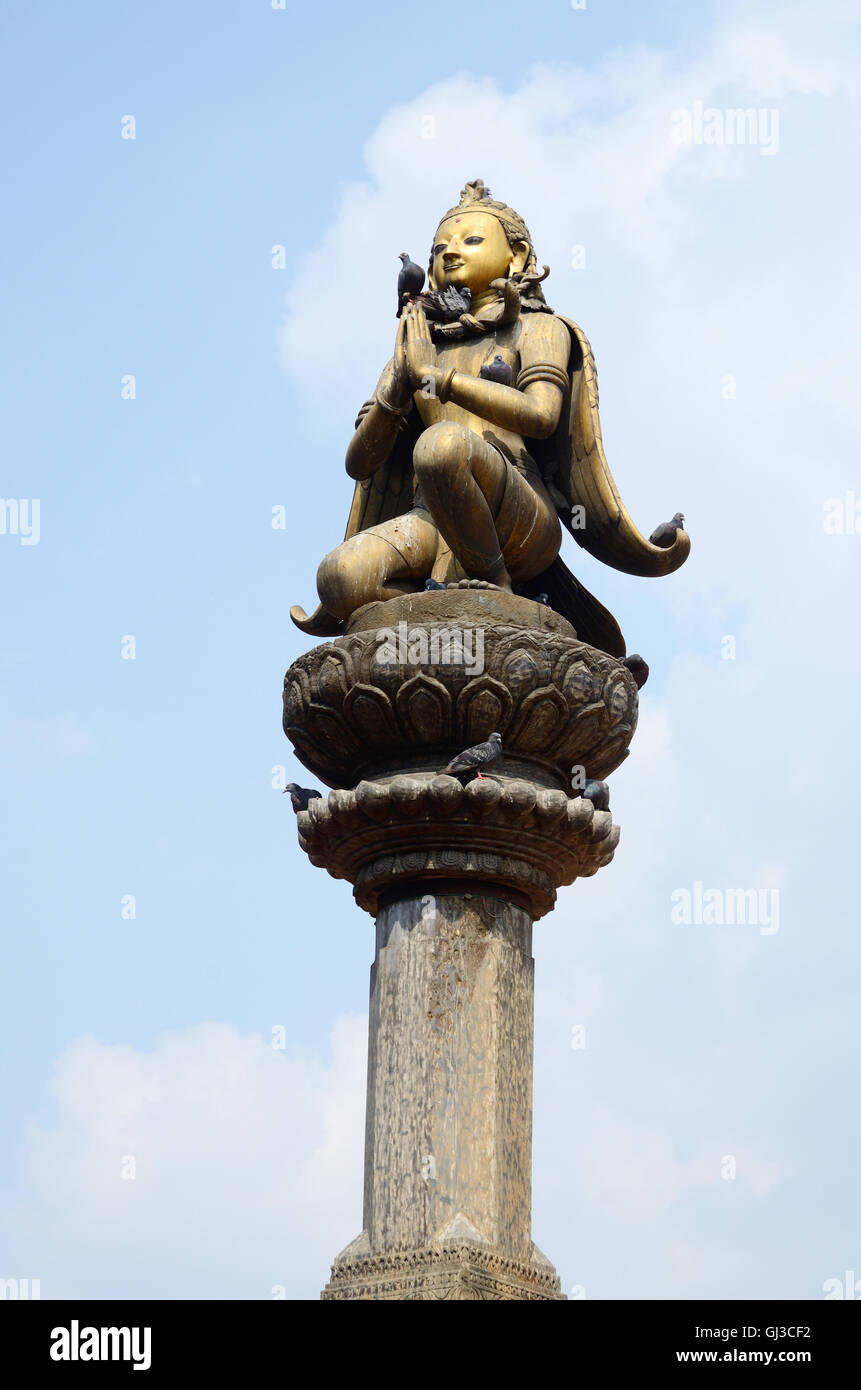 Garuda - ave mítica criatura tanto en la mitología hindú y budista ...