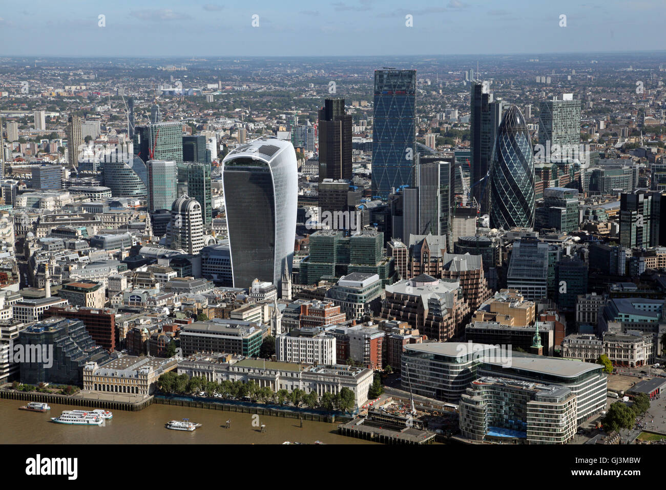 Vista aérea de la Ciudad de London Square Mile trimestre financiero incluyendo el pepinillo & Construcción Walkie Talkie Foto de stock