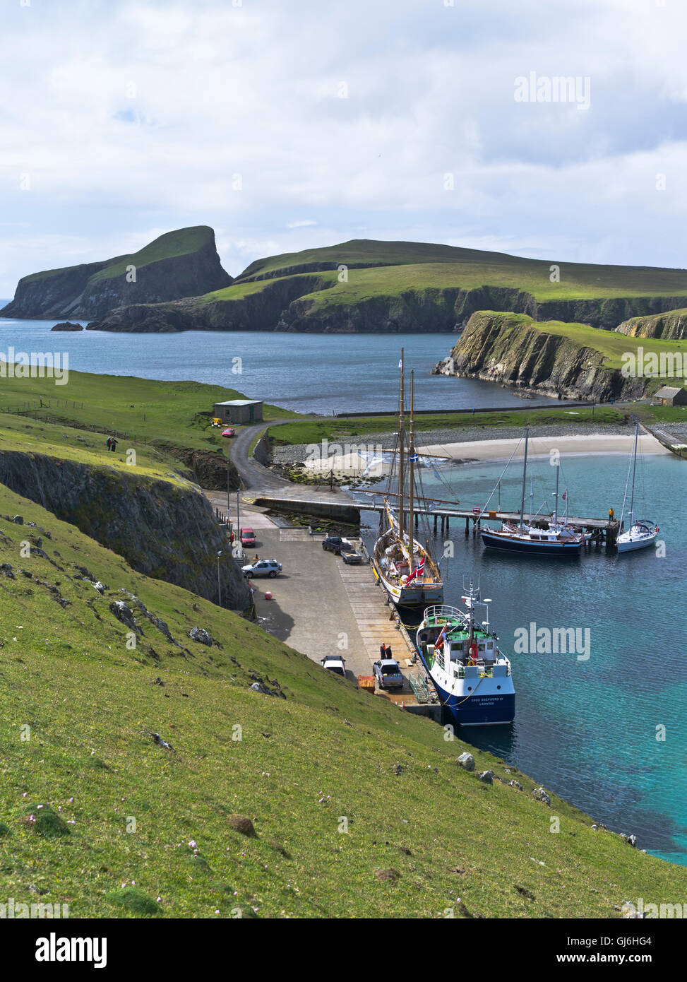 dh buen Pastor IV NORTH HAVEN HARBOR FAIR ISLE ESCOCIA Isles Ferry Barcos de yates de alta Foto de stock