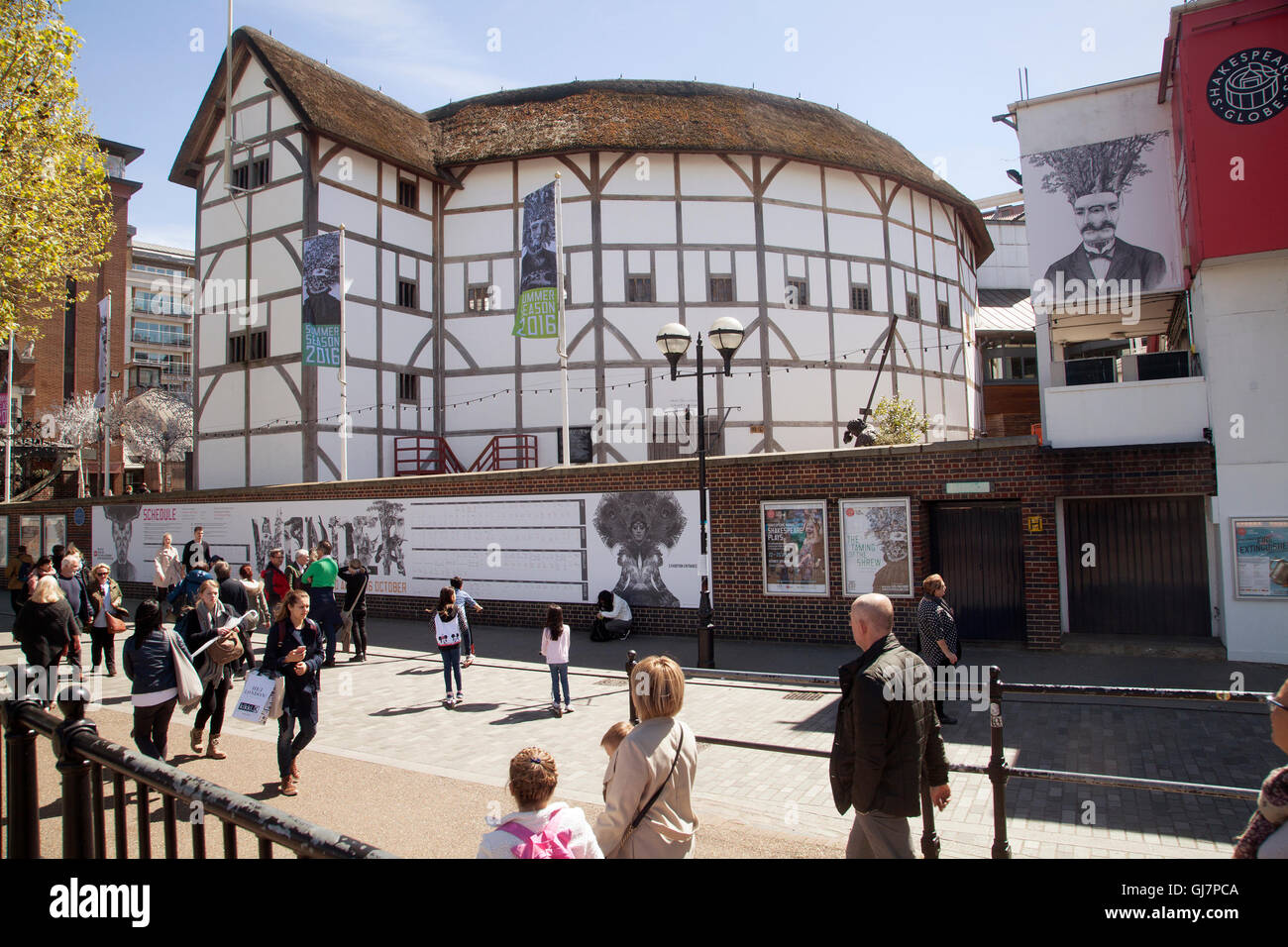 El Shakespeare's Globe Theatre Foto de stock