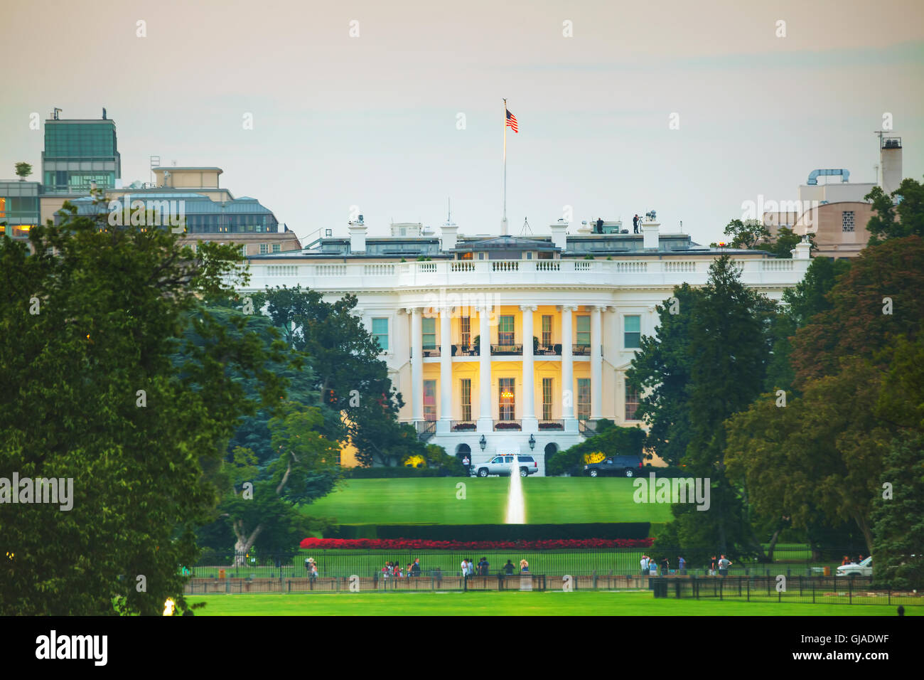 El edificio de la Casa Blanca en Washington, DC en la noche Foto de stock