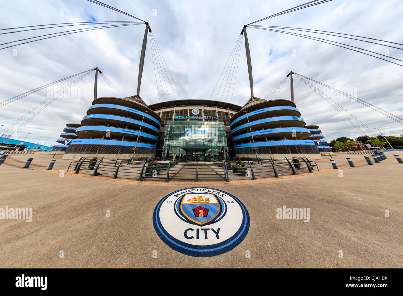 El estadio Etihad Stadium es el hogar de Manchester City Football Club de la Liga Premier Inglesa, uno de los más exitosos clubes en Inglaterra. Foto de stock