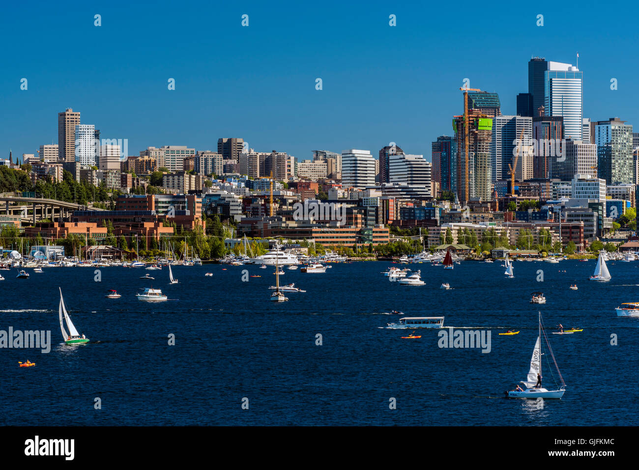 El lago Unión y ciudad, Seattle, Washington, EE.UU. Foto de stock