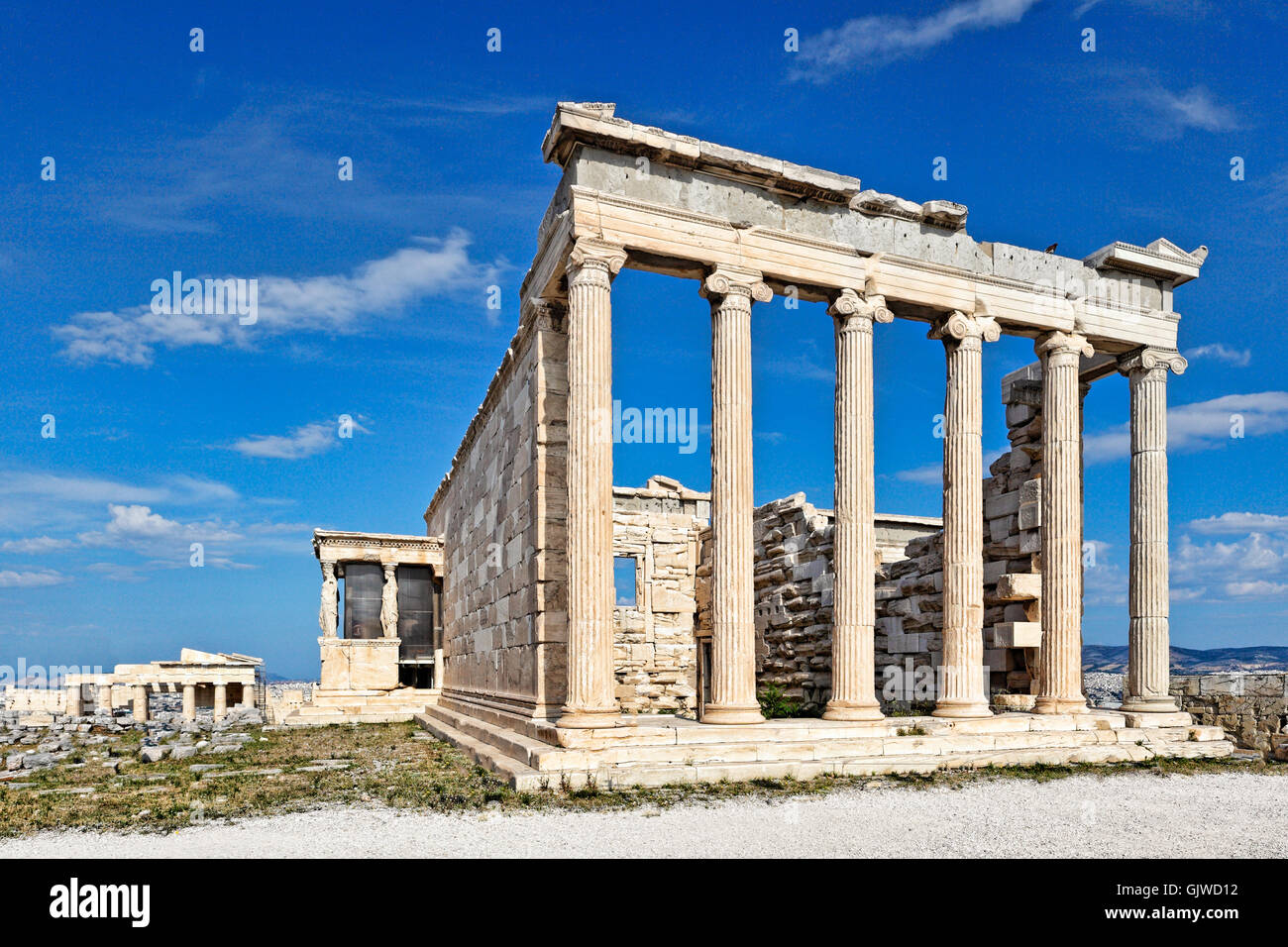 El Erecteion (421 A.C.) en la Acrópolis ateniense, Grecia Foto de stock
