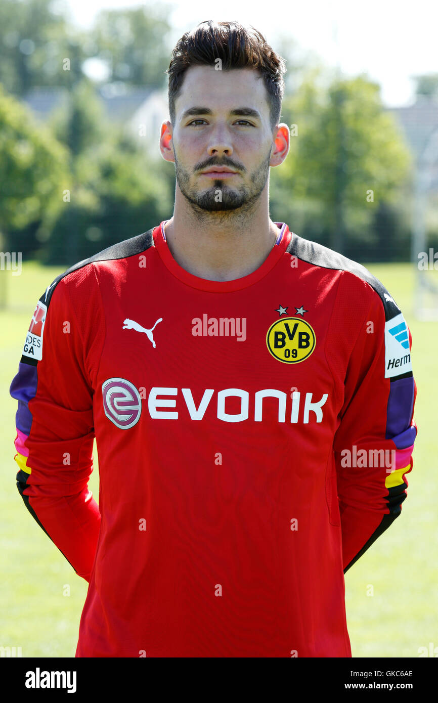 Fútbol, Bundesliga, 2016/2017, Borussia Dortmund, pulse photo shooting,  retrato, portero Buerki romano Fotografía de stock - Alamy