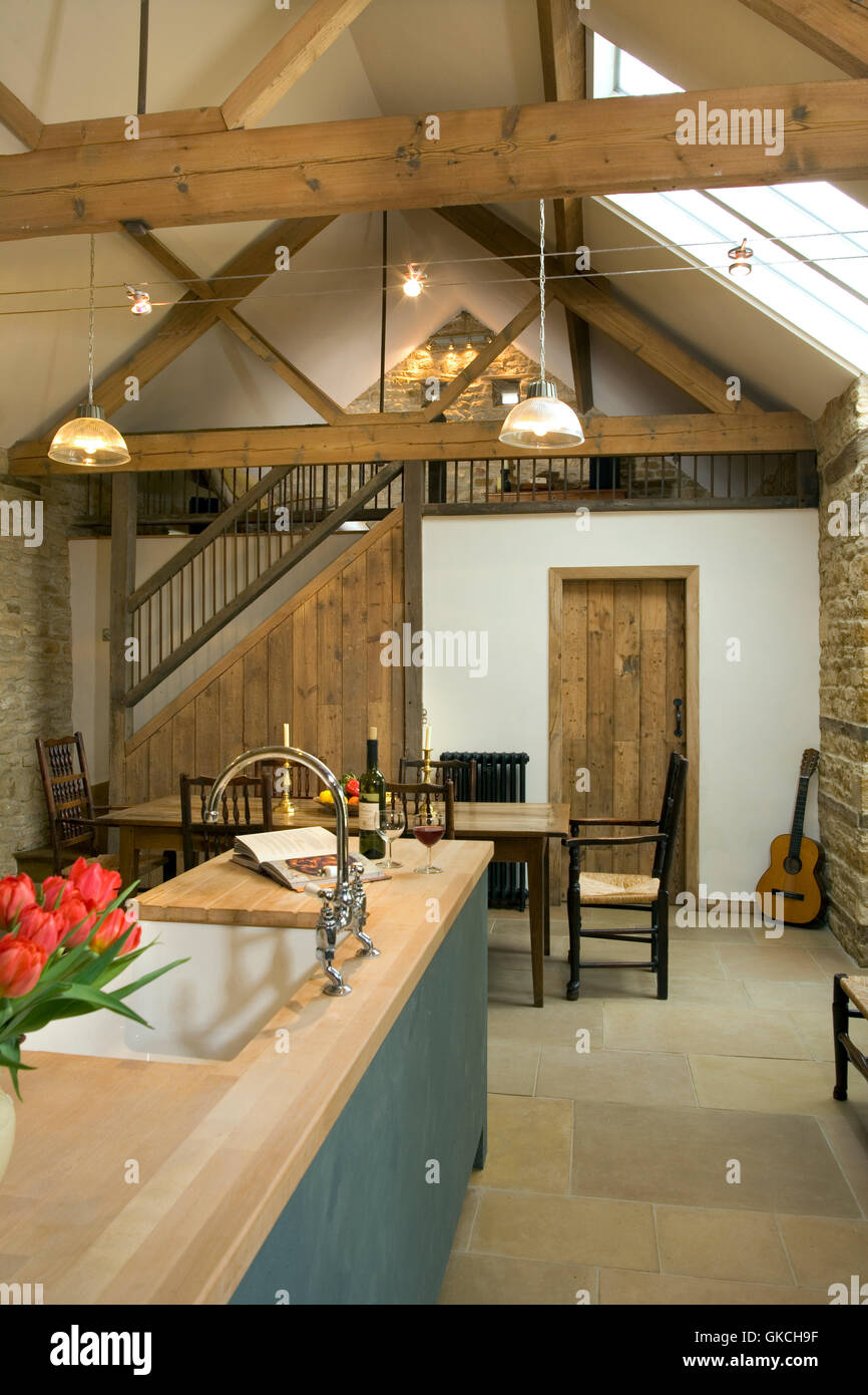 En el Reino Unido. Un interior de una casa, cocina. Foto de stock