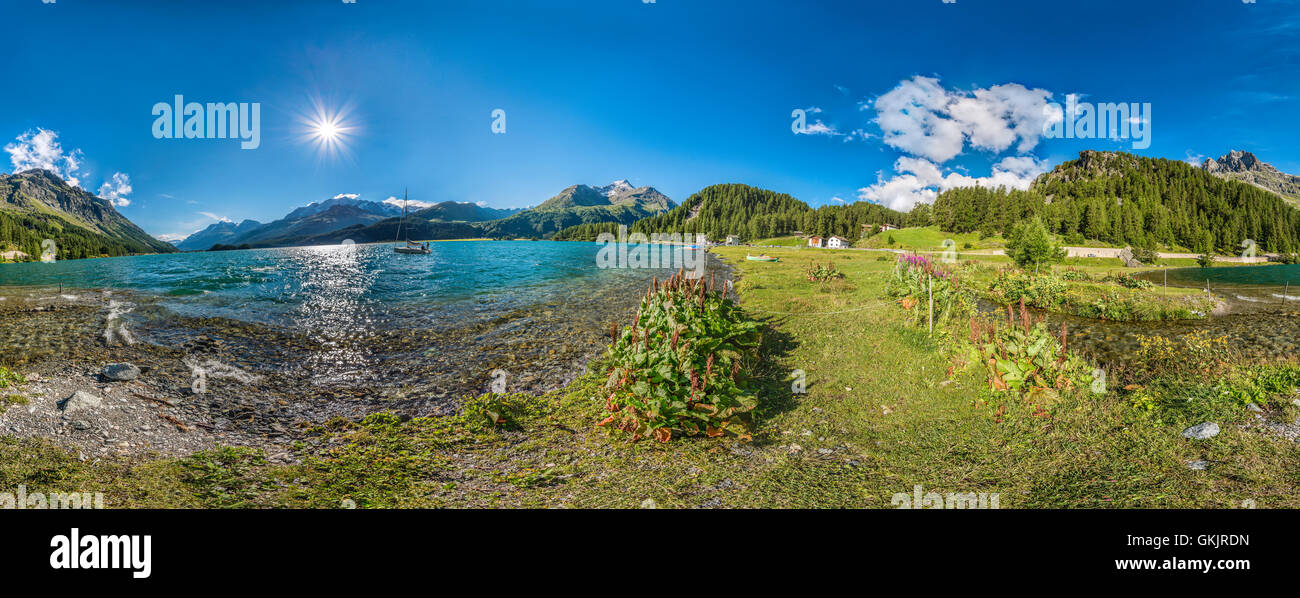 Panorámica de 360 grados del Lago de Sils a Plaun da Leij en el valle de Engadine, Grisones, Suiza Foto de stock