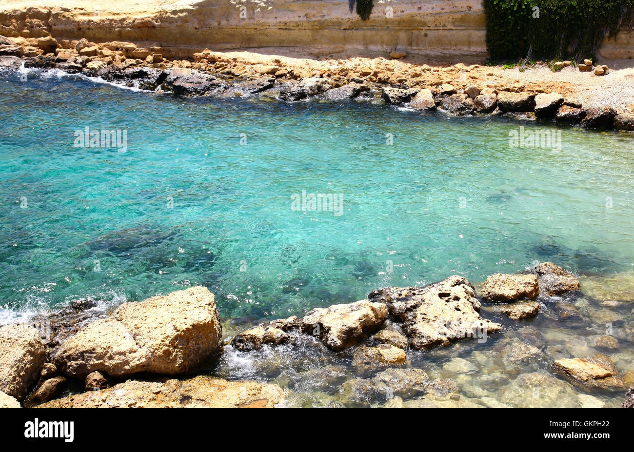 La laguna de color turquesa en Protaras Chipre Foto de stock