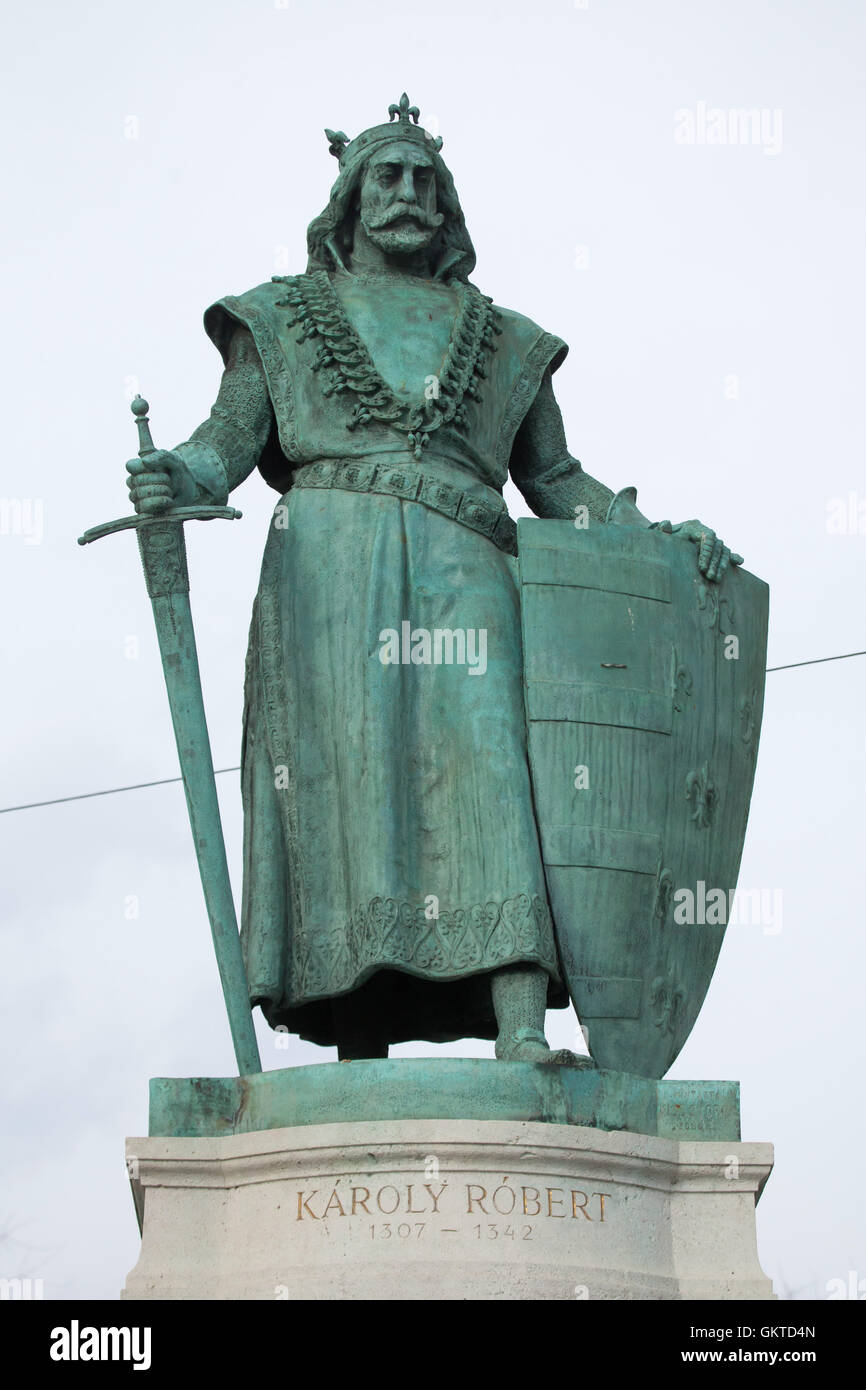 El rey Carlos I de Hungría. Estatua de escultor húngaro Gyorgy Zala en el Monumento del Milenio en la Plaza de los Héroes, en Budapest, Hungría. Foto de stock