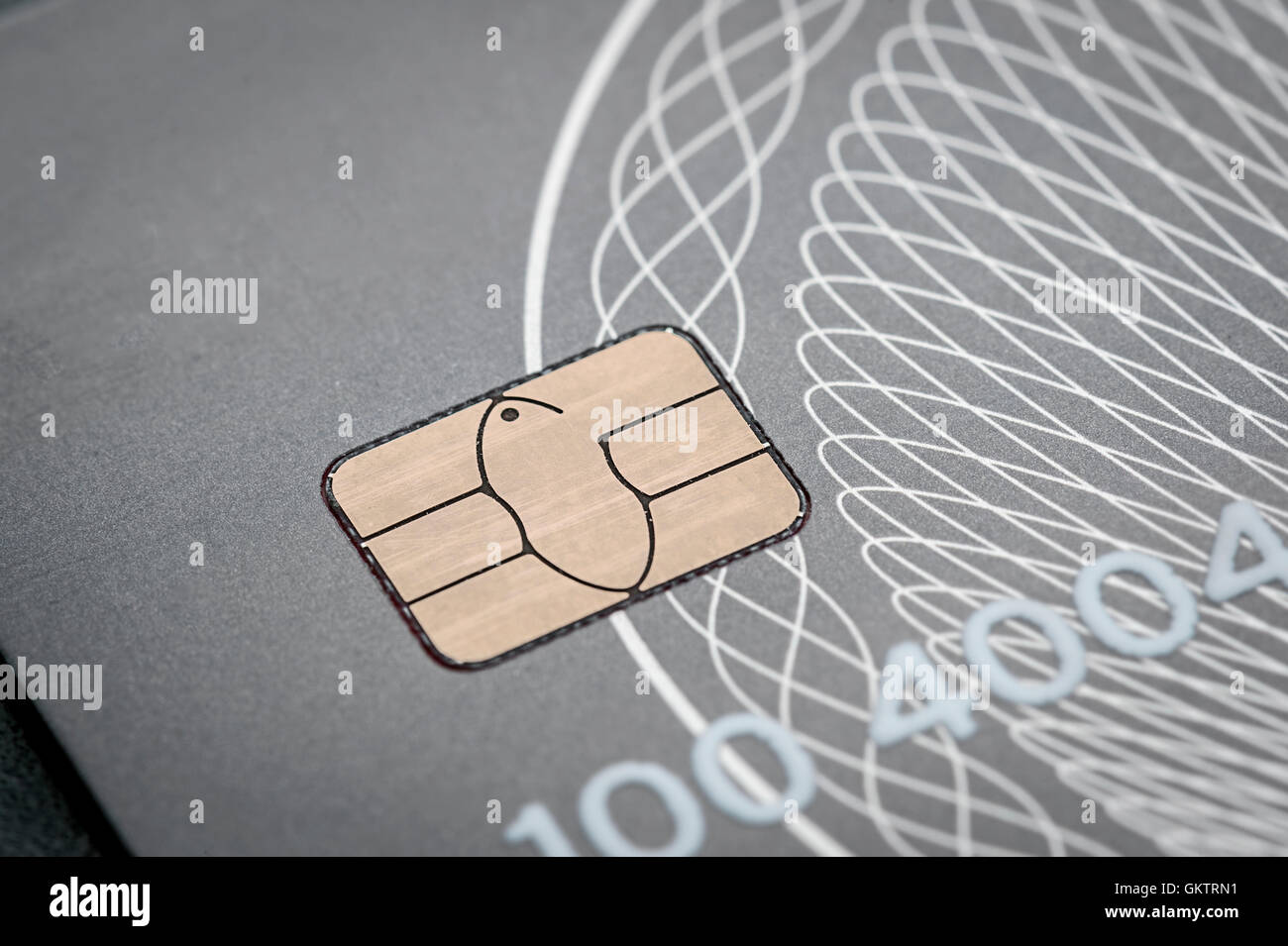 Detalle del chip de la tarjeta de crédito EMV Foto de stock