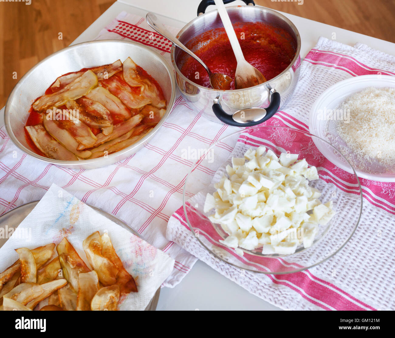 Pasos de la receta fotografías e imágenes de alta resolución - Alamy Pasos de la receta fotografías e imágenes de alta resolución - Alamy