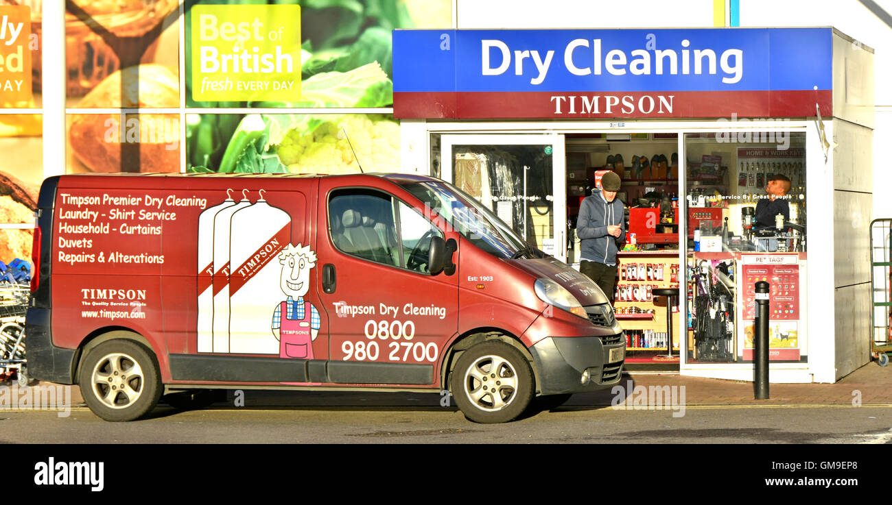 Reprador de calzado logo fotografías e imágenes de alta resolución Alamy
