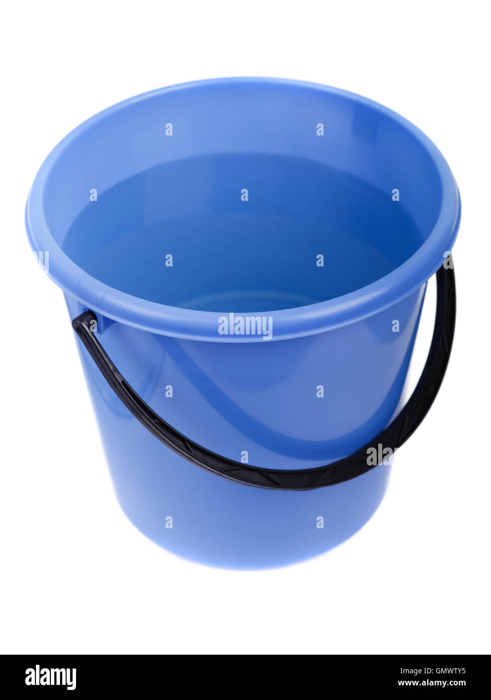 Ilustración de Cubo Azul Plástico Con Agua Para La Limpieza Del Hogar Y  Lavado Del Hogar y más Vectores Libres de Derechos de Cubo - Recipiente -  iStock