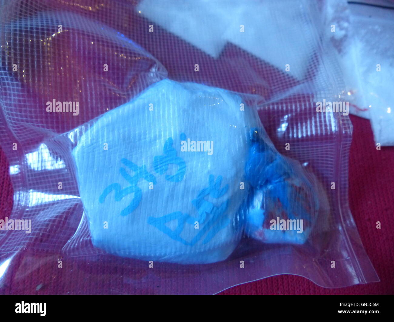 Sustancia controlada fotografías e imágenes de alta resolución Alamy Sustancia controlada fotografías e imágenes de alta resolución Alamy