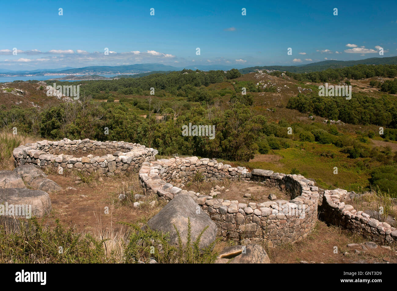Asentamiento celta de 'Castro del Monte do Facho'-el primer siglo A.C. Donon, provincia de Pontevedra, en la región de Galicia, España, Europa Foto de stock