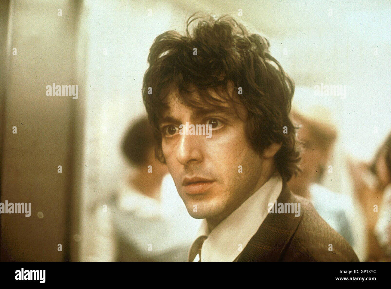 Al Pacino Der bisexuelle Sonny (Al Pacino) ueberfaellt eine Bank, um eine Geschlechtsumwandlung seinem Geliebten zu ermoeglichen. *** *** Título Local 1975, perro día tarde, Hundstage Foto de stock