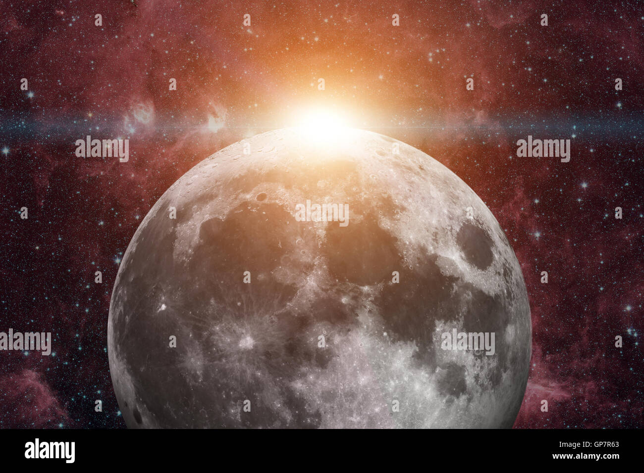 Sistema Solar - Las masas Luna. La Luna es el único satélite natural de la  tierra. Es uno de los mayores satélites naturales en el Solar Fotografía de  stock - Alamy