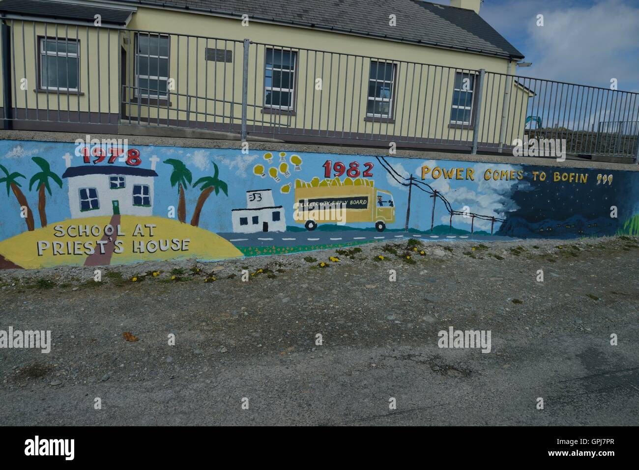 Inishbofin es una isla irlandesa en el Condado de Galway y a 8 km de la costa de Connemara. - Île irlandaise située dans le comté de Galway, Iuna isla irlandesa. Foto de stock
