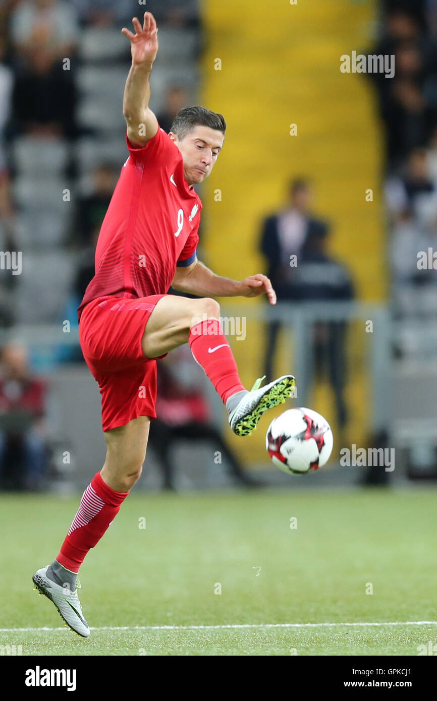 En Astana, Kazajstán. El 4 de septiembre, 2016. Robert Lewandowski (POL), Kazajstán frente a Polonia, la Copa Mundial de la Fifa 2018 calificador. El juego terminó en un empate 2-2 Crédito: Además de los deportes de acción Images/Alamy Live News Foto de stock