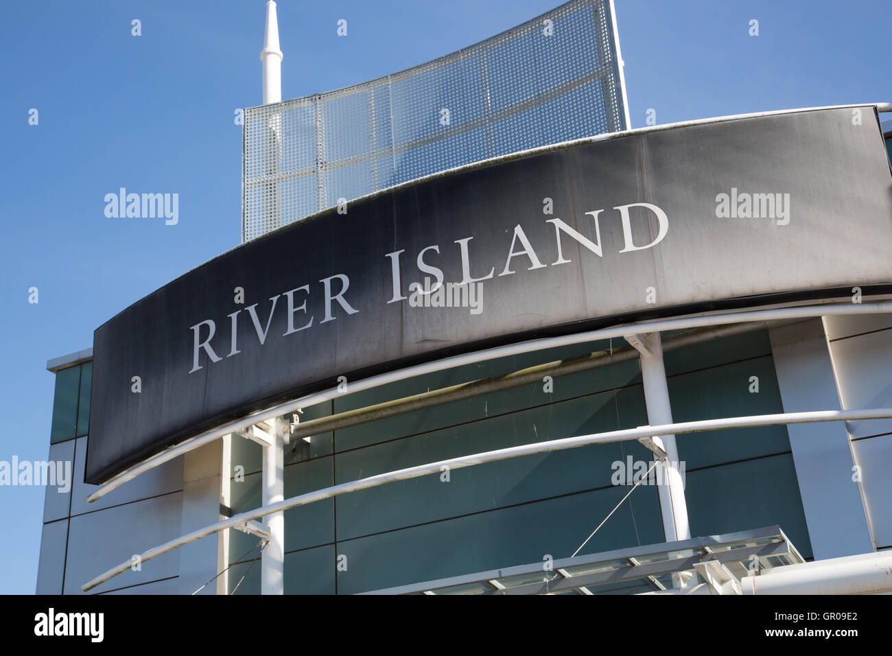 River Island signage Foto de stock