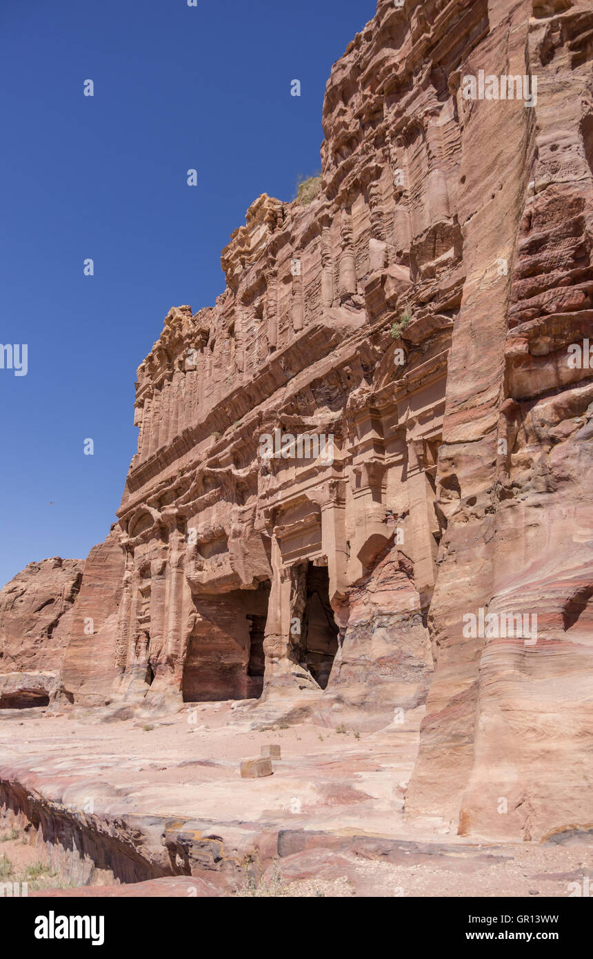 La tumba del Palacio, las Tumbas Reales de Petra, Jordania Foto de stock