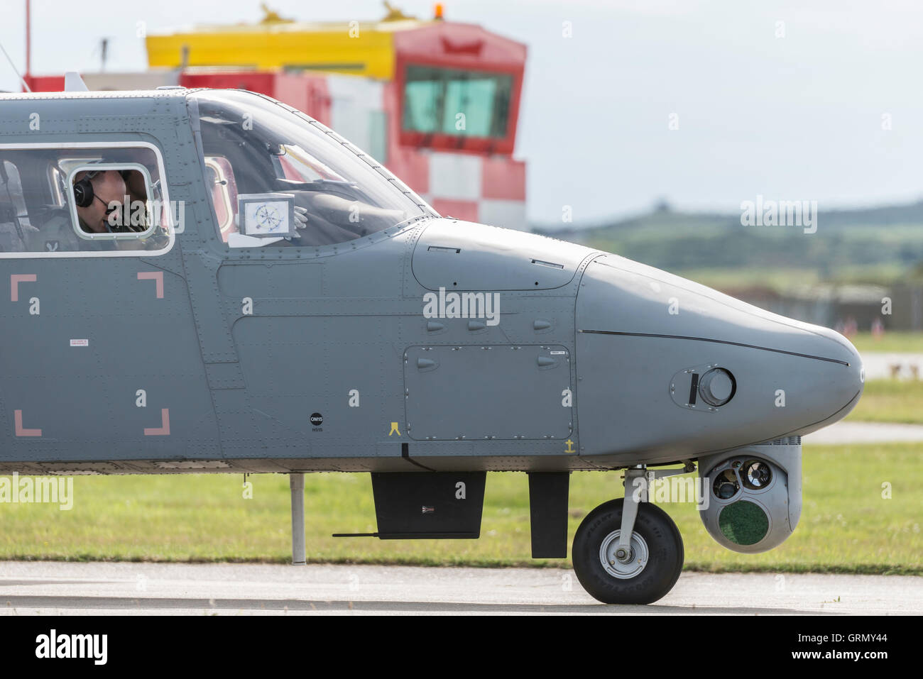 Army Air Corps Britten-Norman Defender Raf Valley Anglesey al norte de Gales, Reino Unido Foto de stock