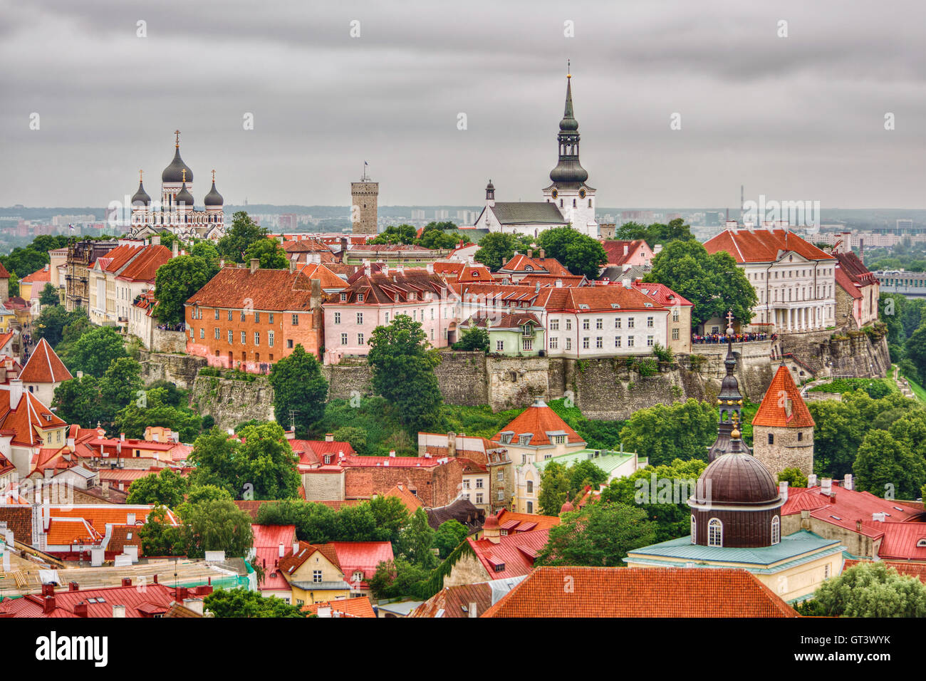 De julio de 2016, la ciudad vieja de Tallin (Estonia), HDR-técnica Foto de stock