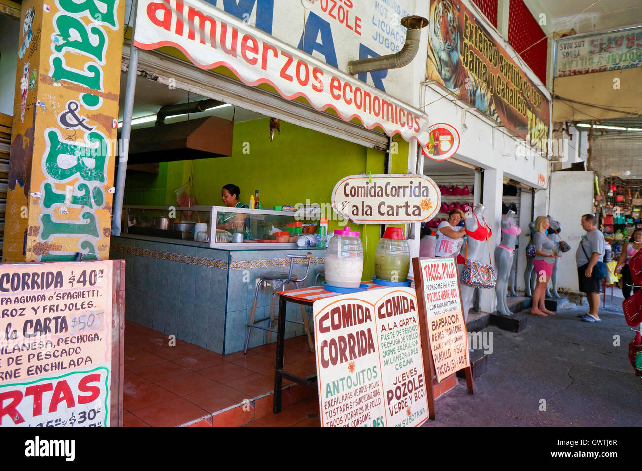 Restaurante Mexicano Local De Negocios En Acapulco Mexico Fotografia De Stock Alamy