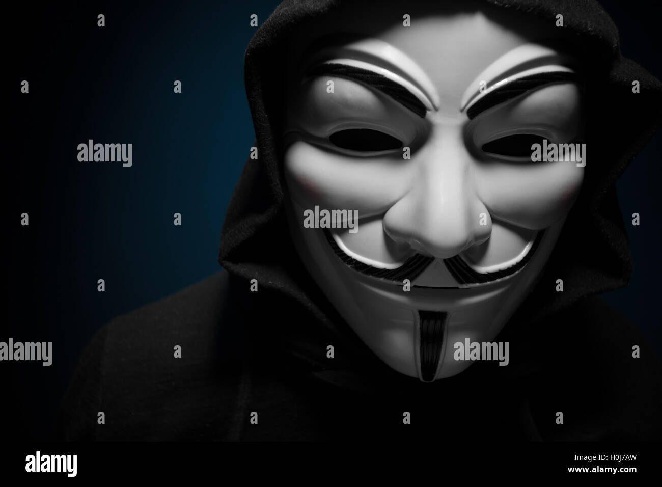 Vendetta mask fotografías e imágenes de alta resolución - Alamy