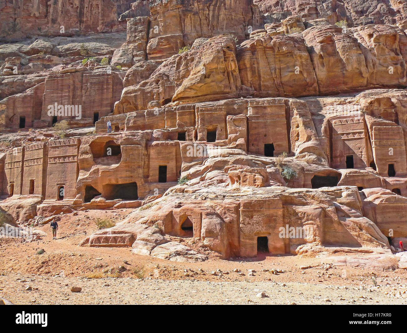 Calle de las fachadas, tumbas de Petra, Jordania Foto de stock