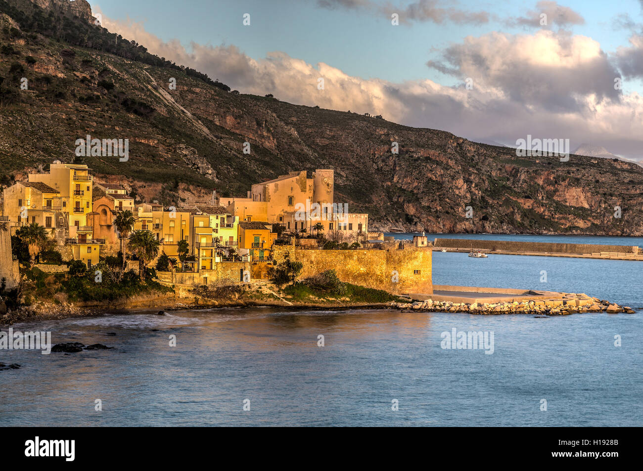 Castellamare del Golfo, vista general, Palermo, Sicilia, Foto de stock