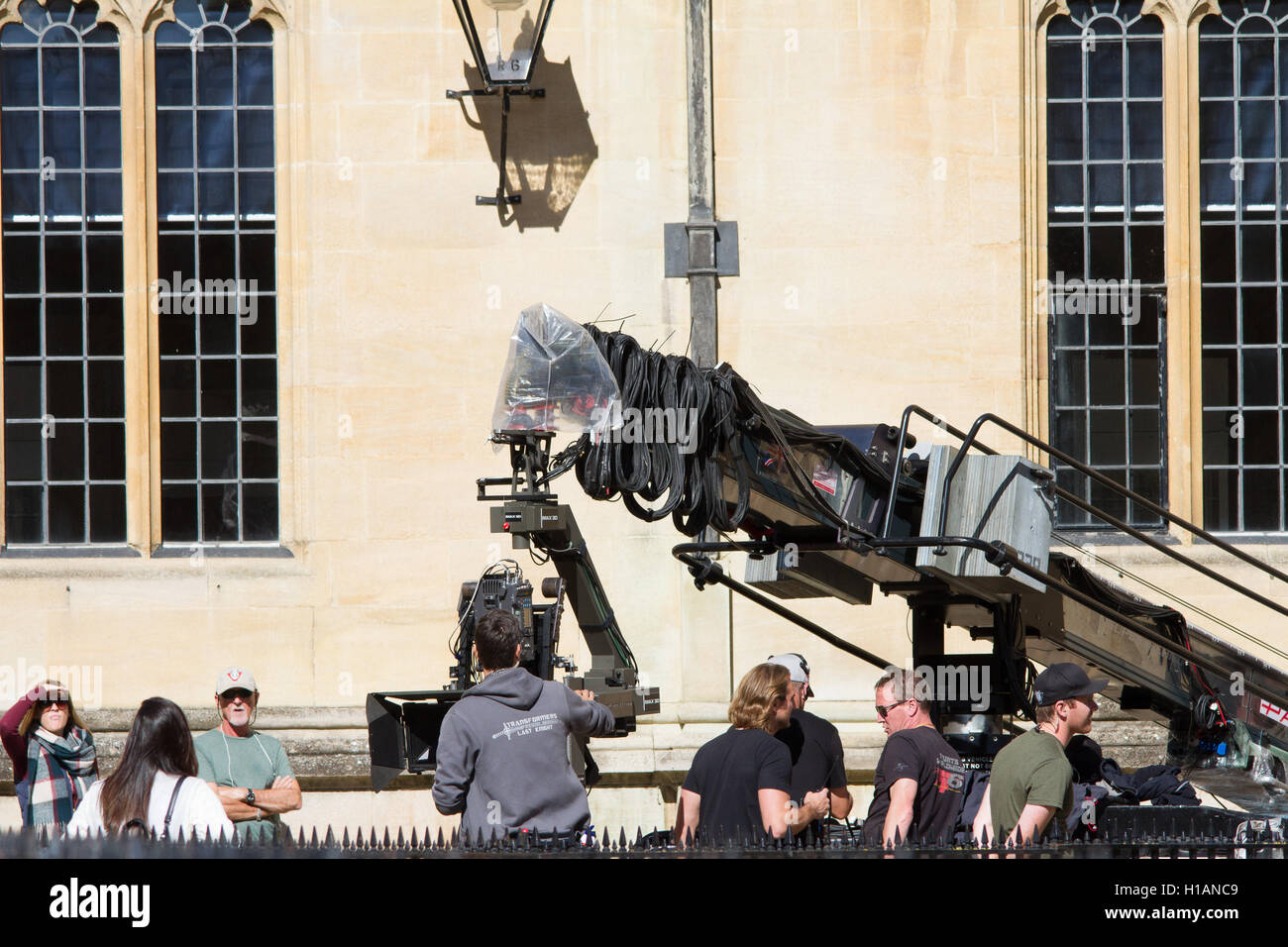 Oxford, Reino Unido. El 23 de septiembre de 2016. 5 transformador de tripulación y fundidas en rodaje en Oxford. Crédito: Pete Lusabia/Alamy Live News Foto de stock