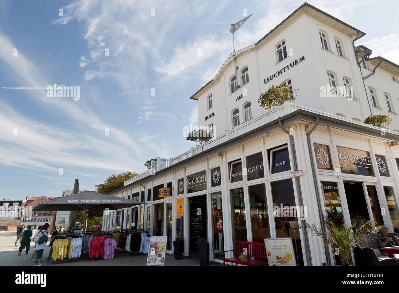 Warnemünde, Mecklenburg-West Pomerania, Alemania - El Hotel 'Am Leuchtturm' Foto de stock