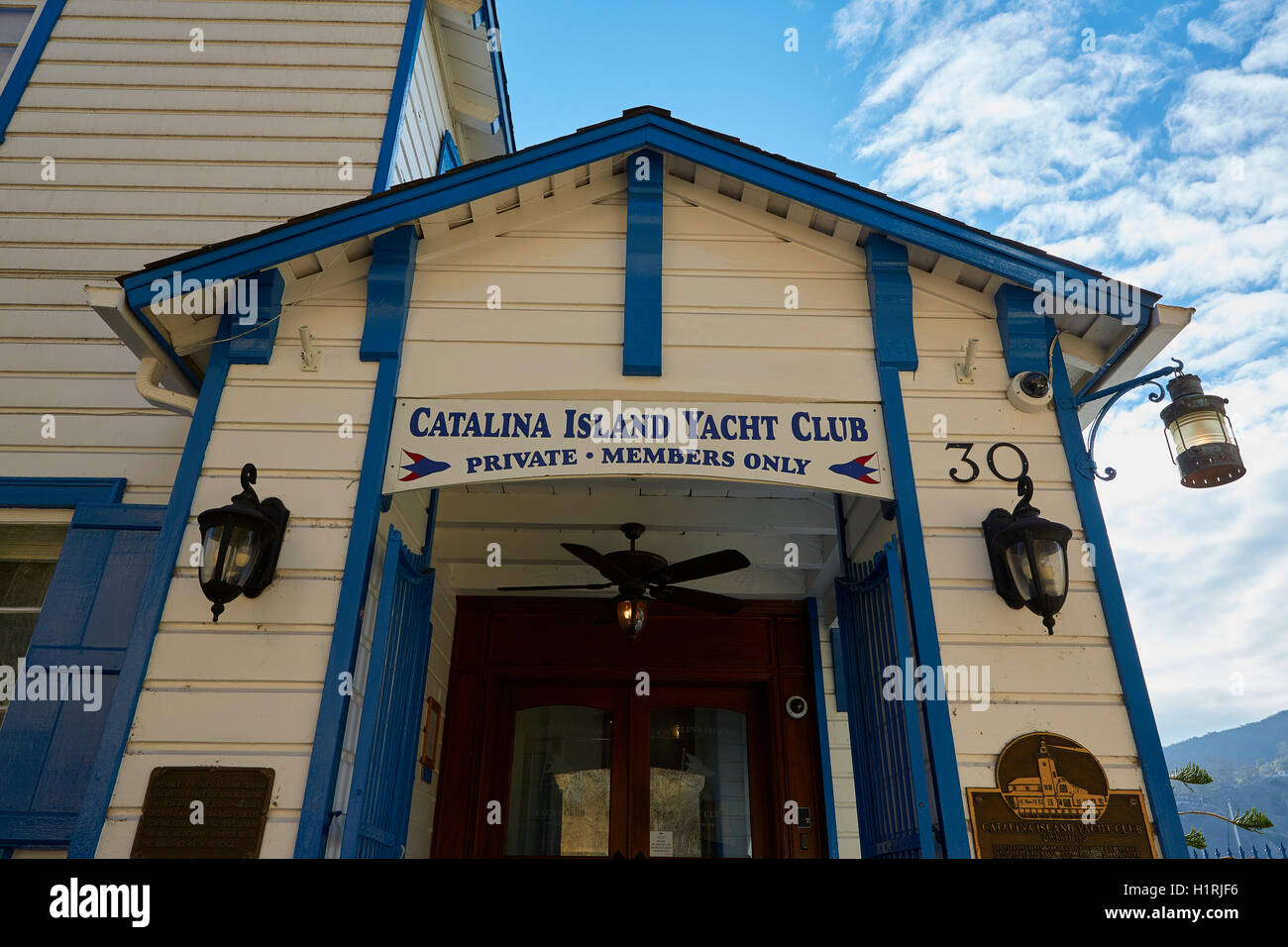 La entrada a la Isla Catalina Yacht Club Edificio en Avalon, California Fotografía de stock Alamy