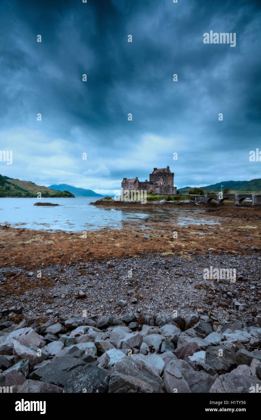 Castillo de Eilean Donan en Escocia, Reino Unido Foto de stock