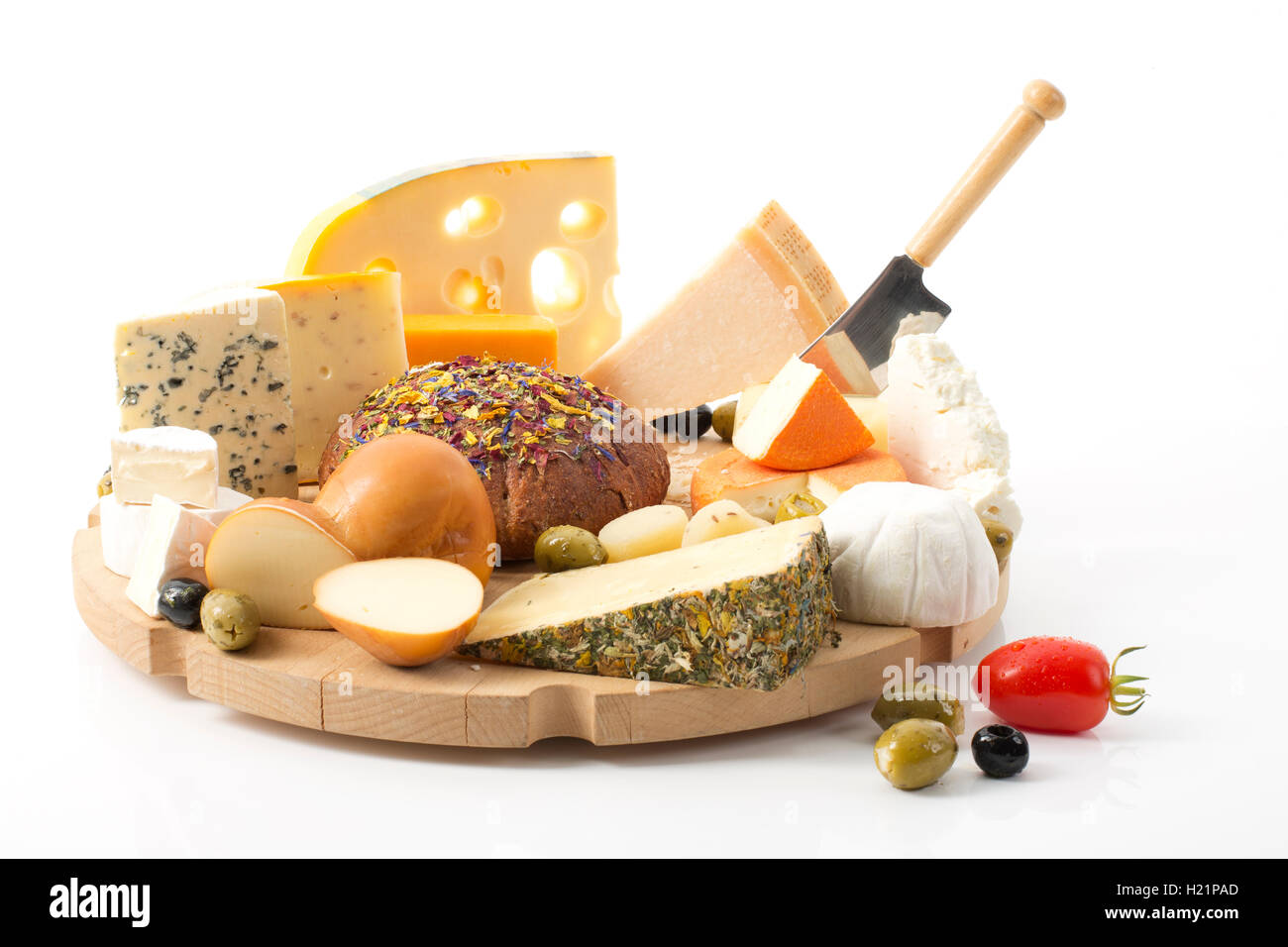 Tabla de quesos con diferentes tipos de queso Fotografía de stock Alamy
