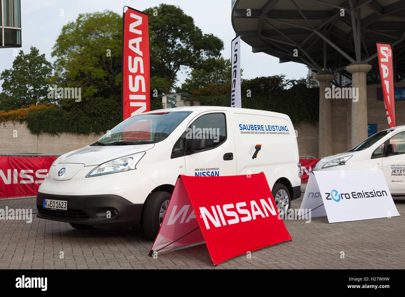 Nissan e-NV200 eléctrico van de entrega Foto de stock