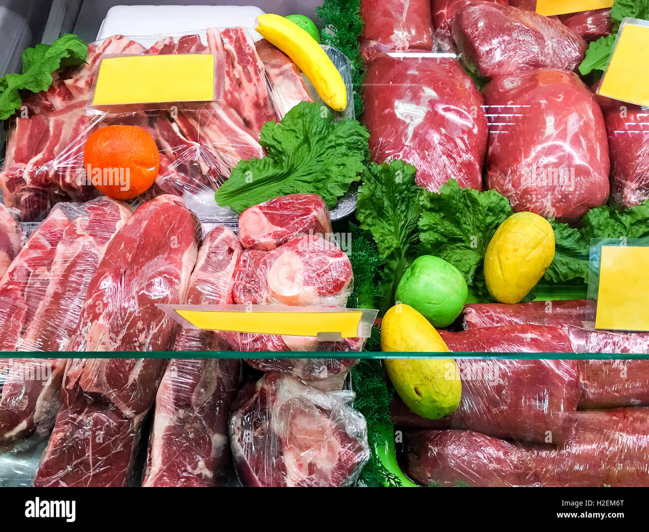 La carne roja para la venta en La Carnicería Foto de stock