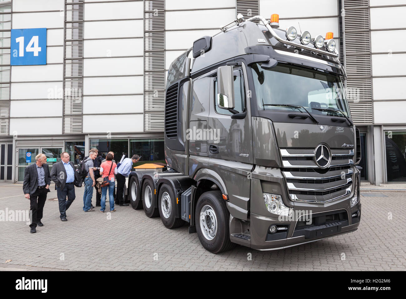 Mercedes Benz Actros pesado Camión semirremolque Foto de stock