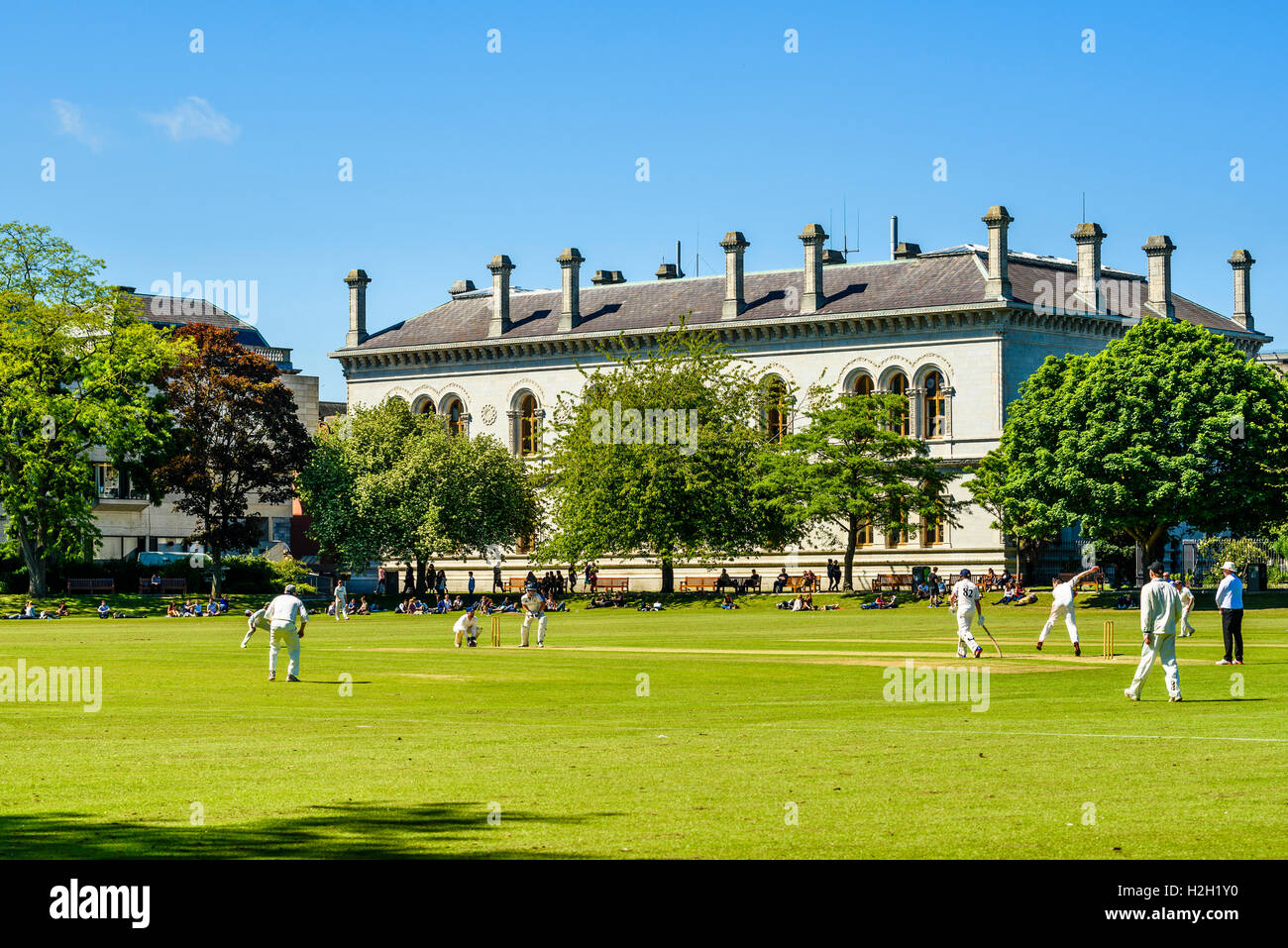 Trinity college dublin ireland fotografías e imágenes de alta