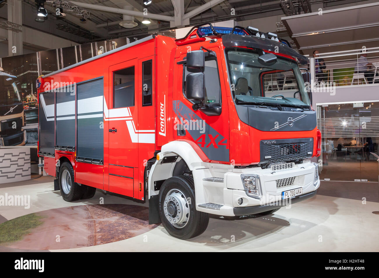 Volvo FL 4x4 camión de bomberos en la feria de vehículos comerciales IAA 2016 Foto de stock