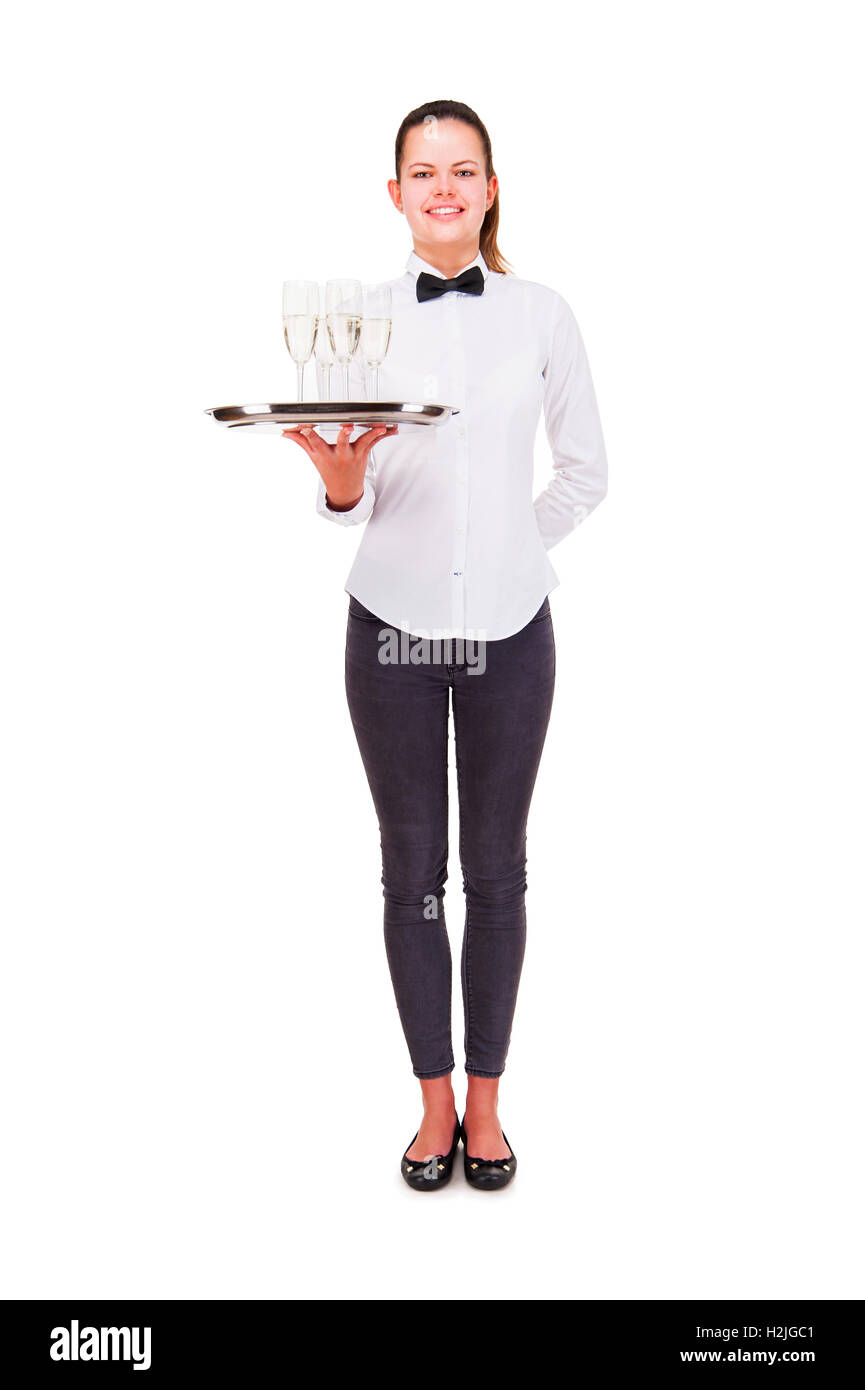 Mujer en uniforme de camarero sosteniendo la bandeja y los vasos con  champagne, sonriendo Fotografía de stock - Alamy