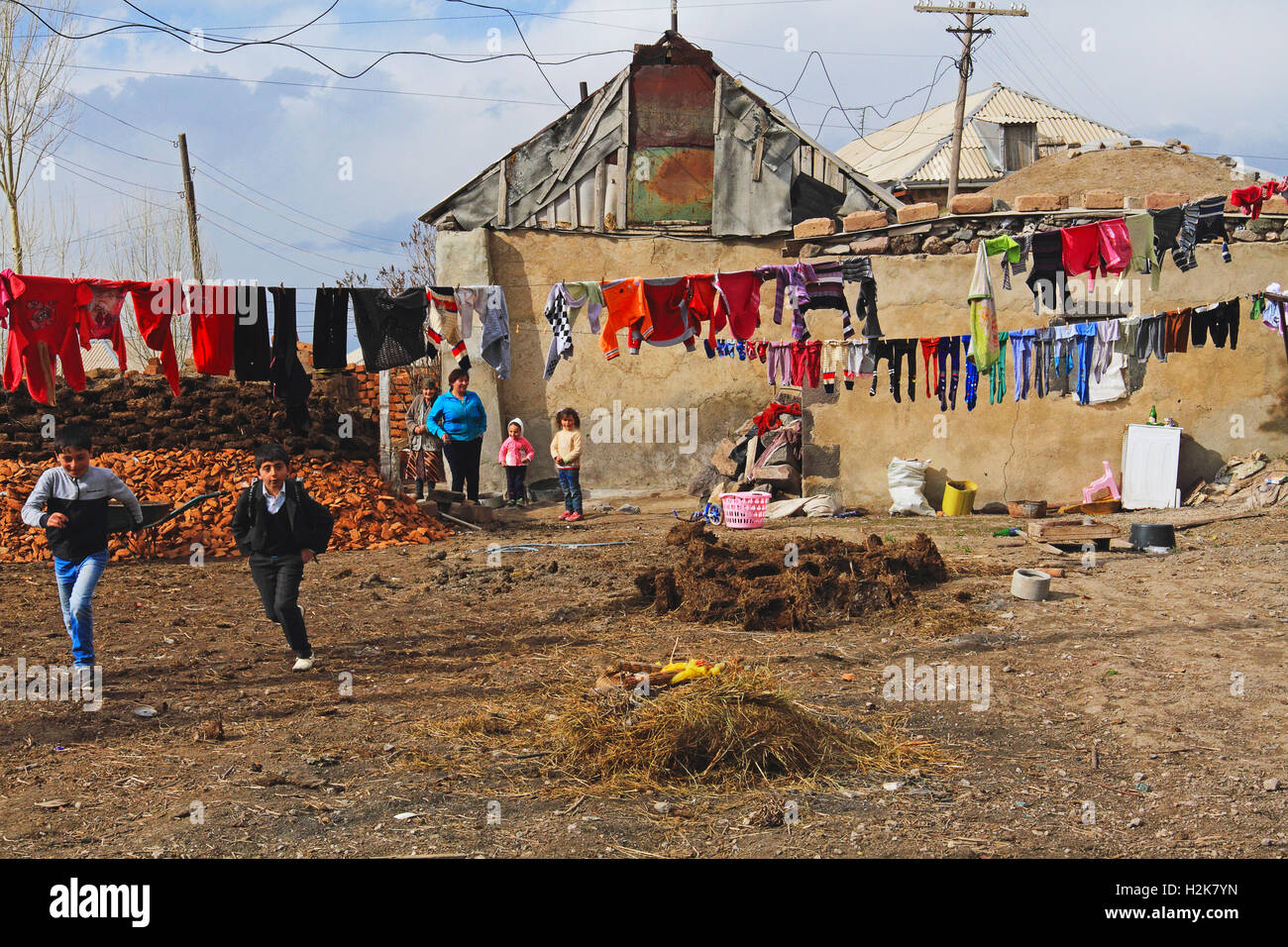 Patio de una casa de pueblo en Martuni, Armenia. Foto de stock
